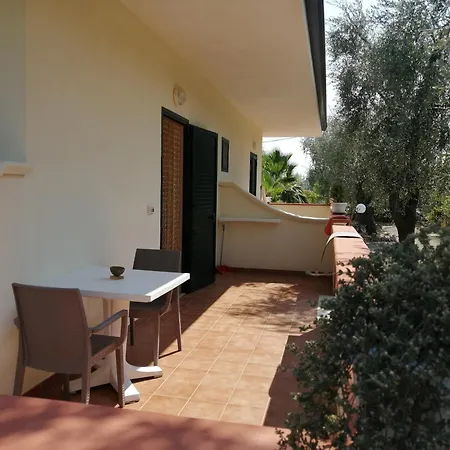 Bed & Breakfast Uliveto Del Gargano *